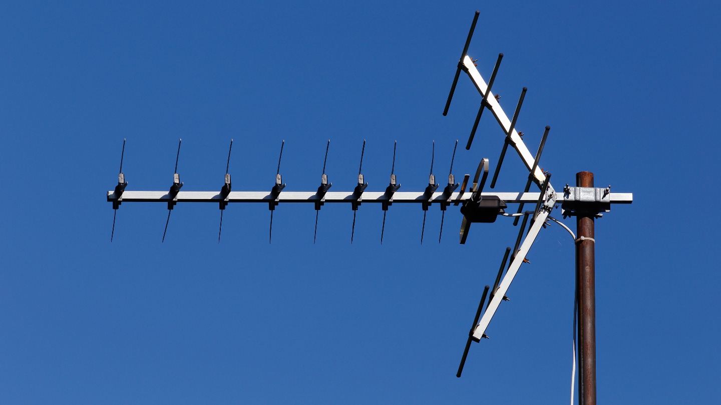 UK government to lay out plans for terrestrial TV switch off